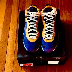 Lebron 8 lakers mens size 12